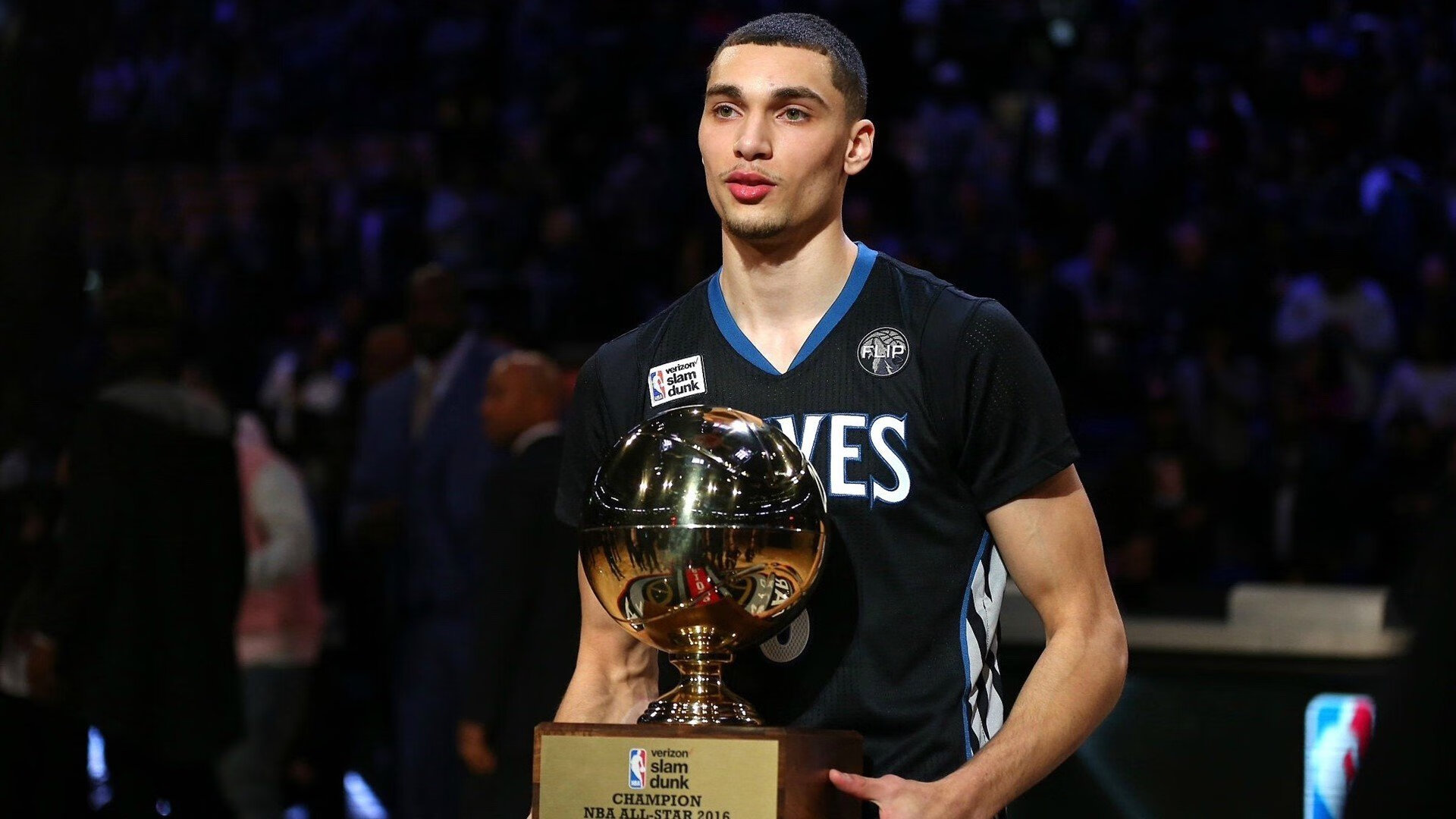 劳塔罗的炽热火焰，当哥伦比亚的激情遇上那不勒斯的艺术