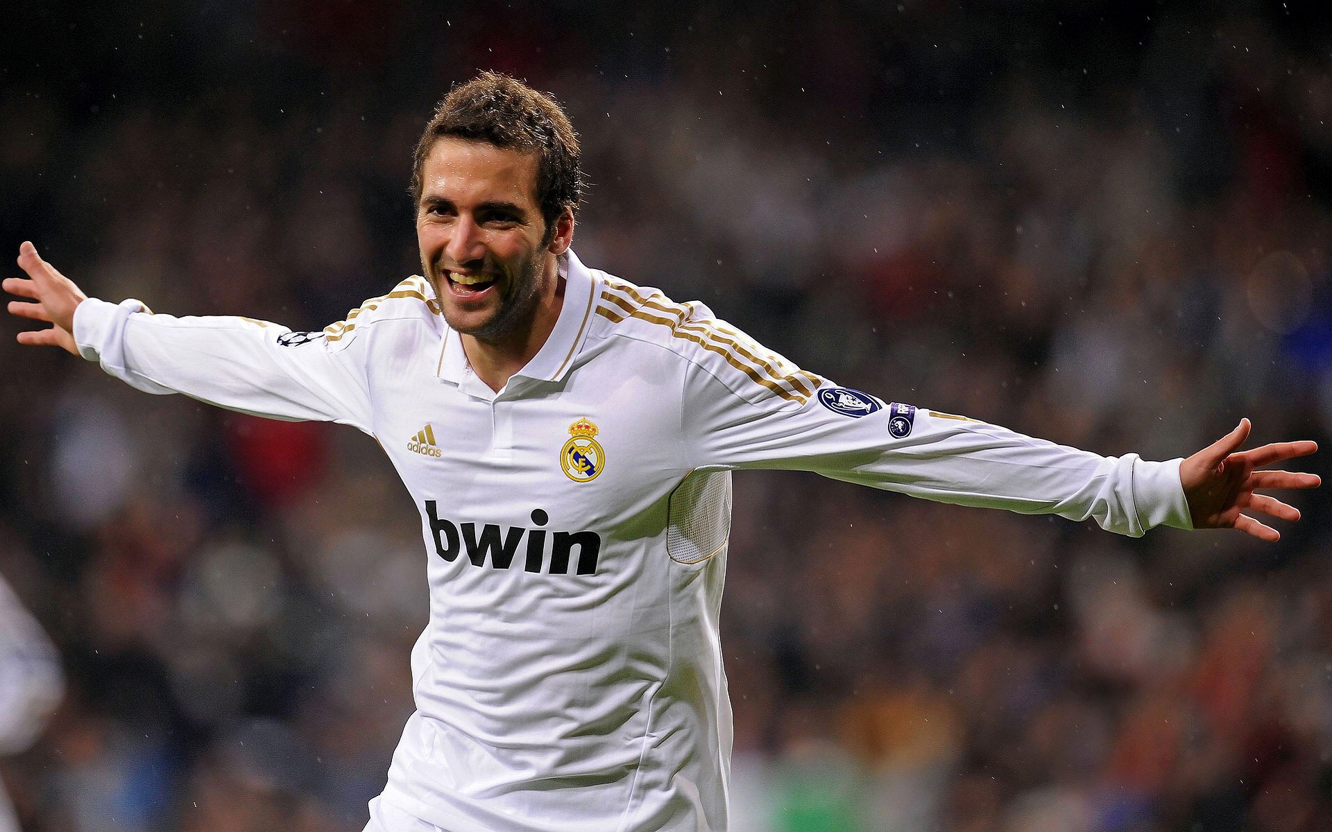 西甲国家德比之夜,德罗赞压力下完成爆发